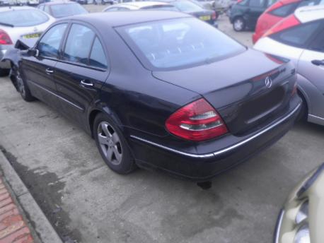 Breaking Mercedes-benz E-class  (W211 (SALOON) S211 (ESTATE)) 2002 to 2006 - 2.1 16v Diesel 4 Door Saloon