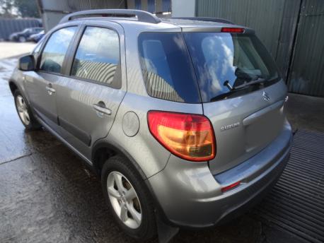 Breaking Suzuki Sx4  (RW) 2006 to 2024 - 1.9 8v Diesel 5 Door Hatchback