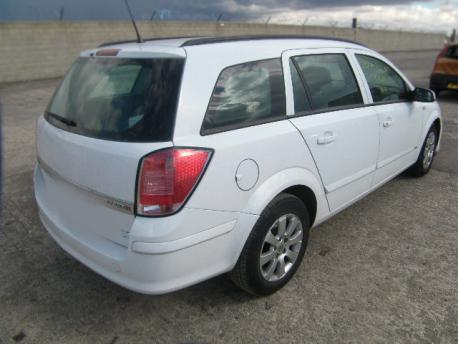 Breaking Vauxhall Astra MKVH 1998 to 2005 - 1.6 16v Petrol