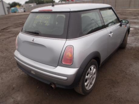 Breaking Mini Mini  2003 to 2005 - 1.6 16v Petrol