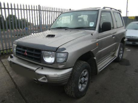 Breaking Mitsubishi Shogun   1991 to 2000 - 3.0 24v Petrol