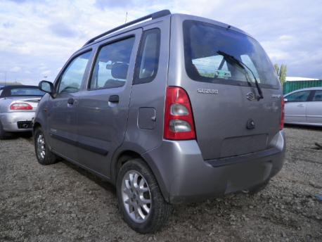 Breaking Suzuki Wagon R+  2003 to 2007 - 1.3 16v Diesel