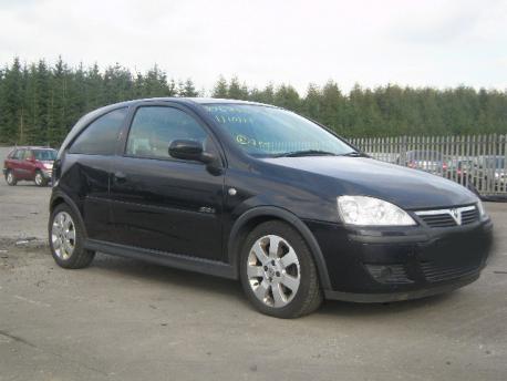 Breaking Vauxhall Corsa MKIIID 2003 to 2006 - 1.4 16v Petrol