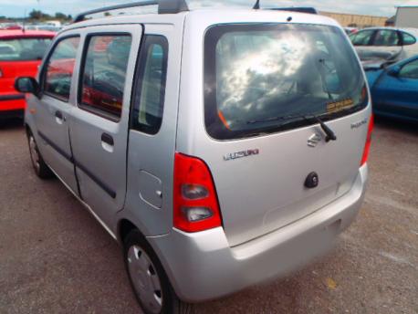 Breaking Suzuki Wagon R+  2003 to 2007 - 1.3 8v Petrol