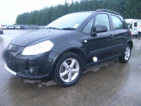 Breaking Suzuki Sx4  2006 to 2024 - 1.5 16v Petrol