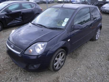 Breaking Ford Fiesta MK5 (B256/7) 2003 to 2009 - 1.6 16v Petrol 3 Door Hatchback