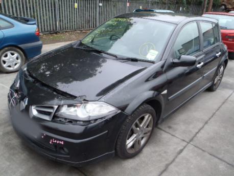 Breaking Renault Megane MK3 2006 to 2008 - 1.9 8v Diesel 5 Door Hatchback