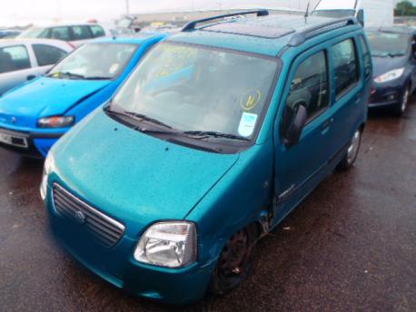 Breaking Suzuki Wagon R+  2000 to 2003 - 1.3 16v Petrol