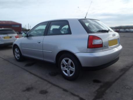 Breaking Audi A3  (8L) 2000 to 2003 - 1.6 8v Petrol 3 Door Hatchback