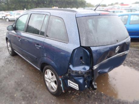 Breaking Vauxhall Zafira MKIIB 2005 to 2025 - 1.9 8v Diesel