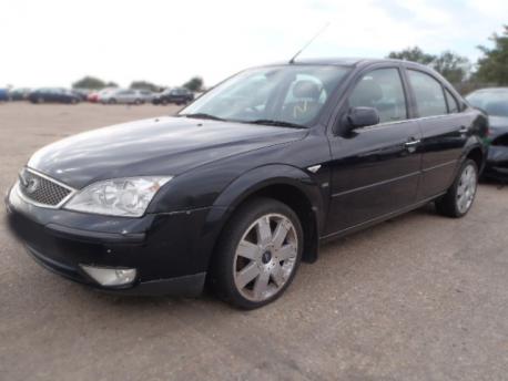 Breaking Ford Mondeo MK3 (CD132) 2003 to 2005 - 1.8 16v Petrol 4 Door Saloon