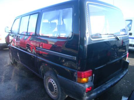 Breaking Volkswagen Transporter / Multivan MK4 1997 to 2003 - 2.4 10v Diesel