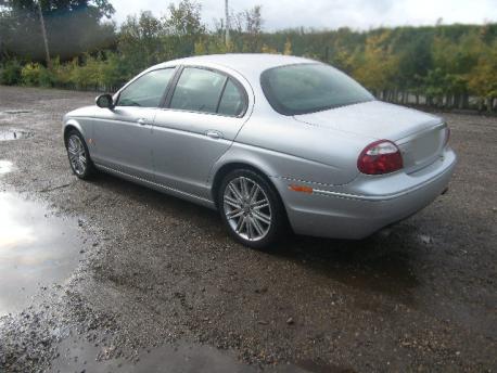 Breaking Jaguar S-type  2002 to 2007 - 2.5 24v Petrol