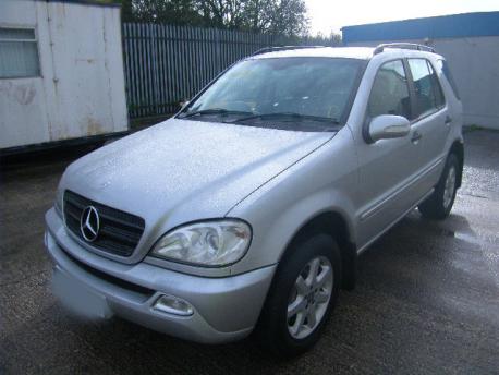 Breaking Mercedes-benz M-class  1999 to 2005 - 2.7 20v Diesel