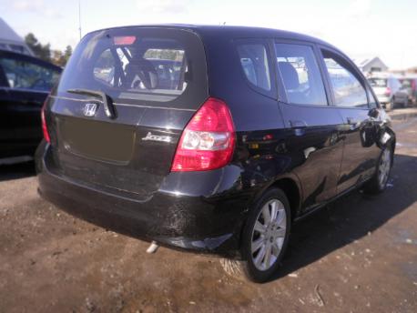 Breaking Honda Jazz MK2 (GD) 2004 to 2008 - 1.3 8v Petrol 5 Door Hatchback