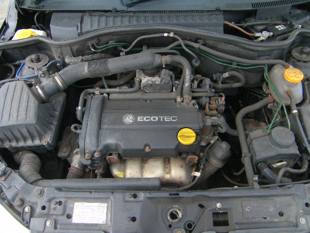 VAUXHALL CORSA MK II (C) F08 2003 - 2006 1.4 - 1364cc 16v Twinport Z14XEP petrol Engine Image