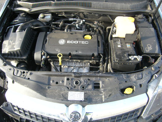 VAUXHALL ASTRA MK V (H) 2004 - 2009 1.6 - 1598cc 16v Z16XEP petrol Engine Image