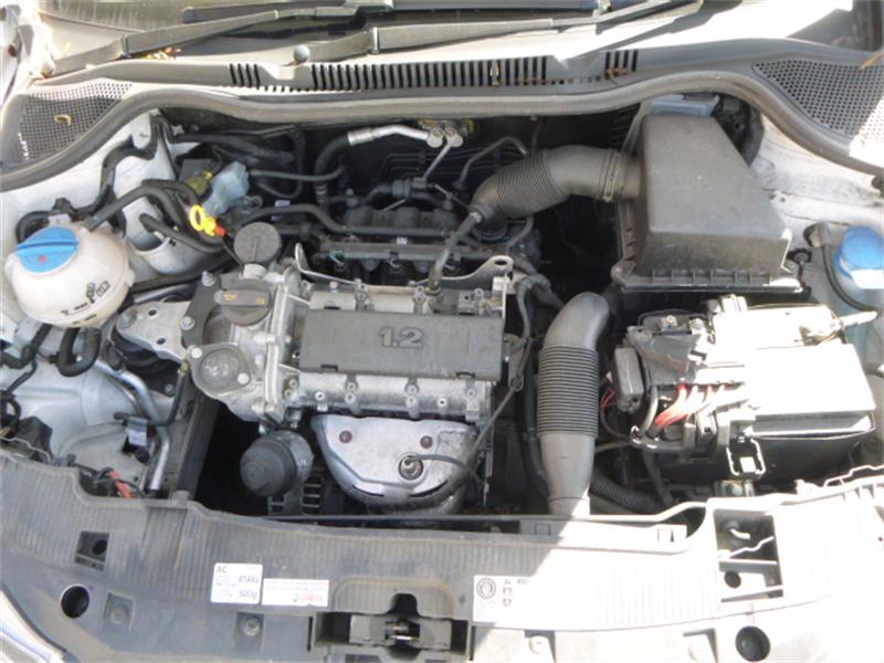 File:SEAT Ibiza 1.2 12V engine.jpg - Wikimedia Commons