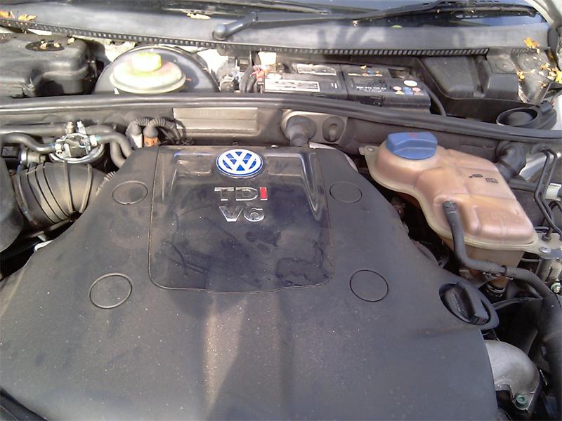 VOLKSWAGEN PASSAT 3B5 1998 - 2000 2.5 - 2496cc 24v TDI AFB diesel Engine Image