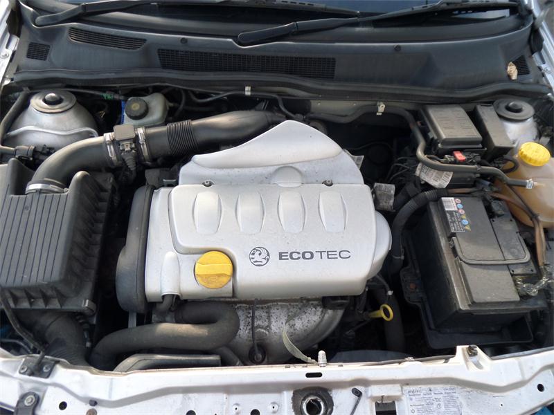 VAUXHALL ASTRA MK IV (G) F67 2002 - 2005 1.8 - 1796cc 16v 16VDualfuel Z18XE petrol Engine Image